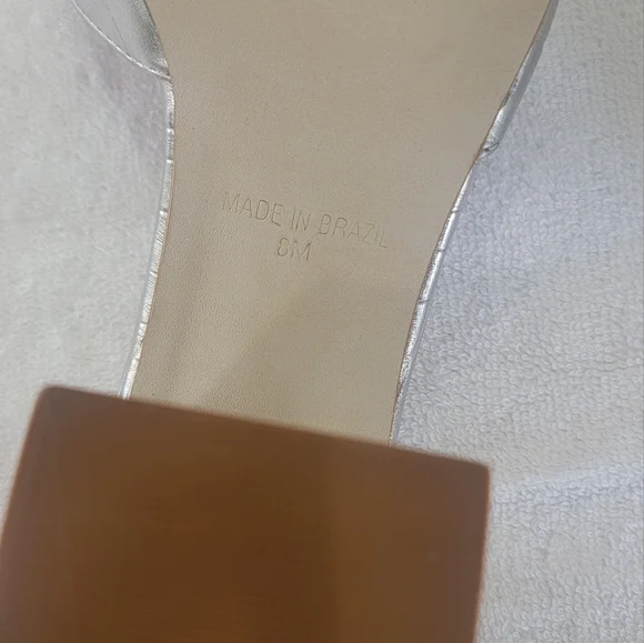 Steve Madden Silver Metallic Mules. Size 8 - Picture 2 of 8